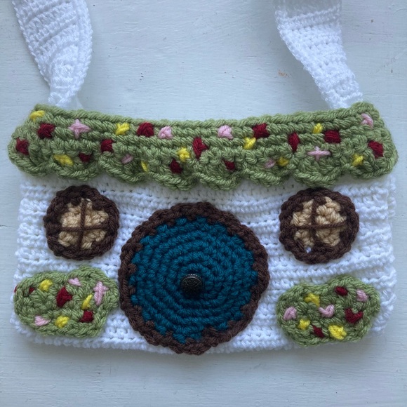 Bag End Lord of the Rings inspired crochet bag - Picture 3 of 4